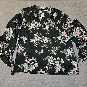 Maurices Medium Long Sleeve Floral Shirt New NWT Dressy